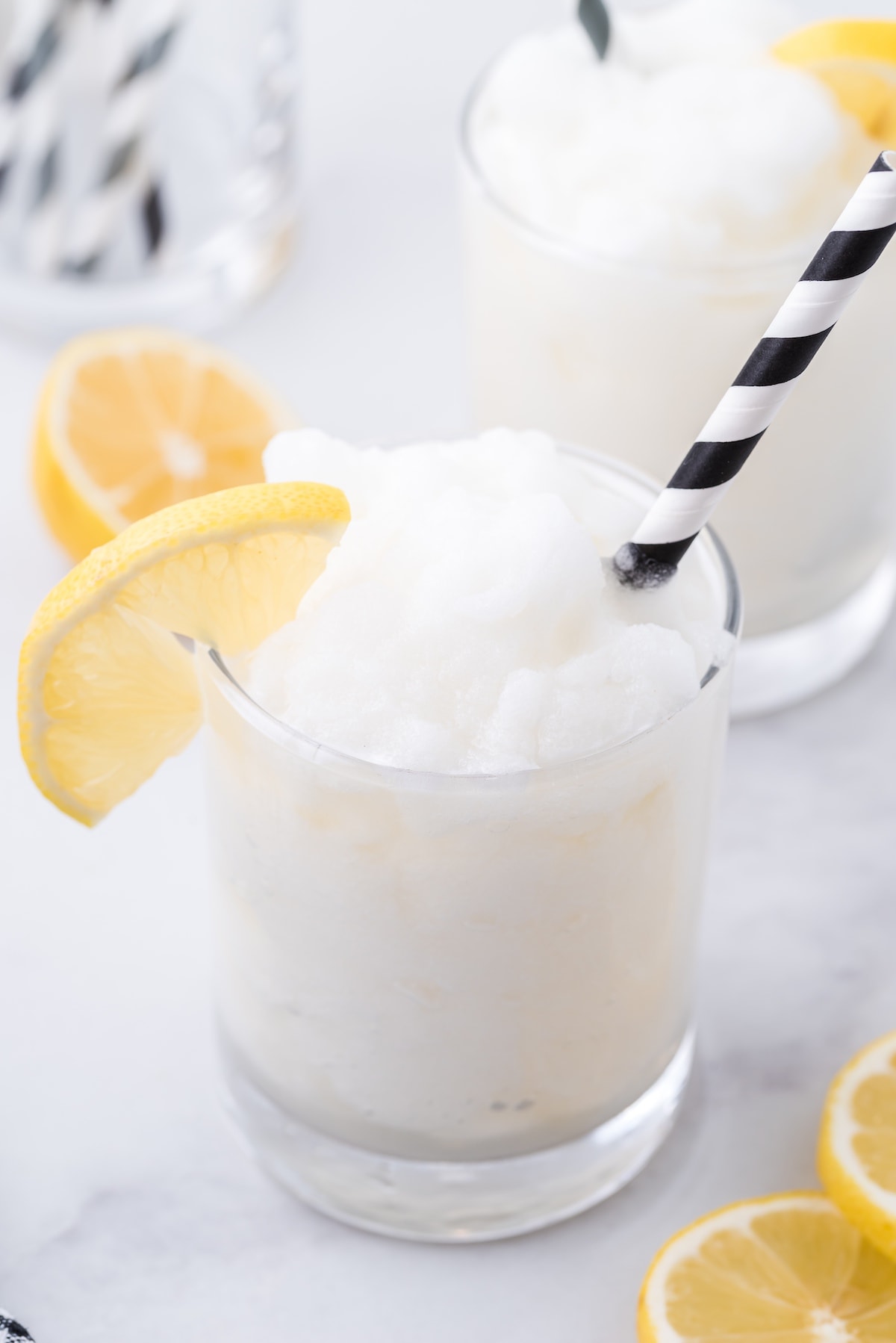 alcoholic frozen lemonade in a glass