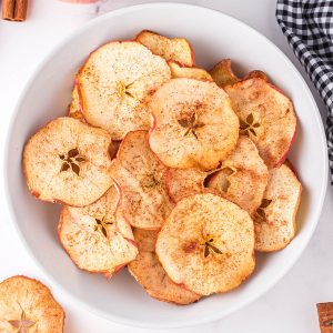 air fryer apple chips featured image