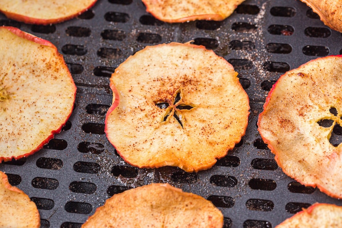 air fryer apple chips close up