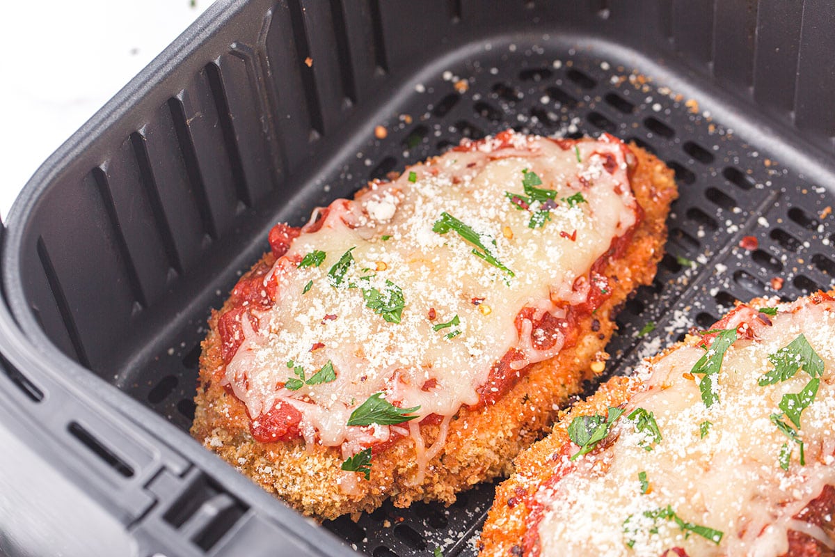 chicken parmesan with parsley