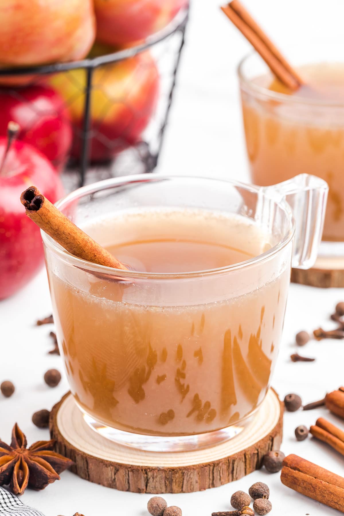 apple cider in a glass