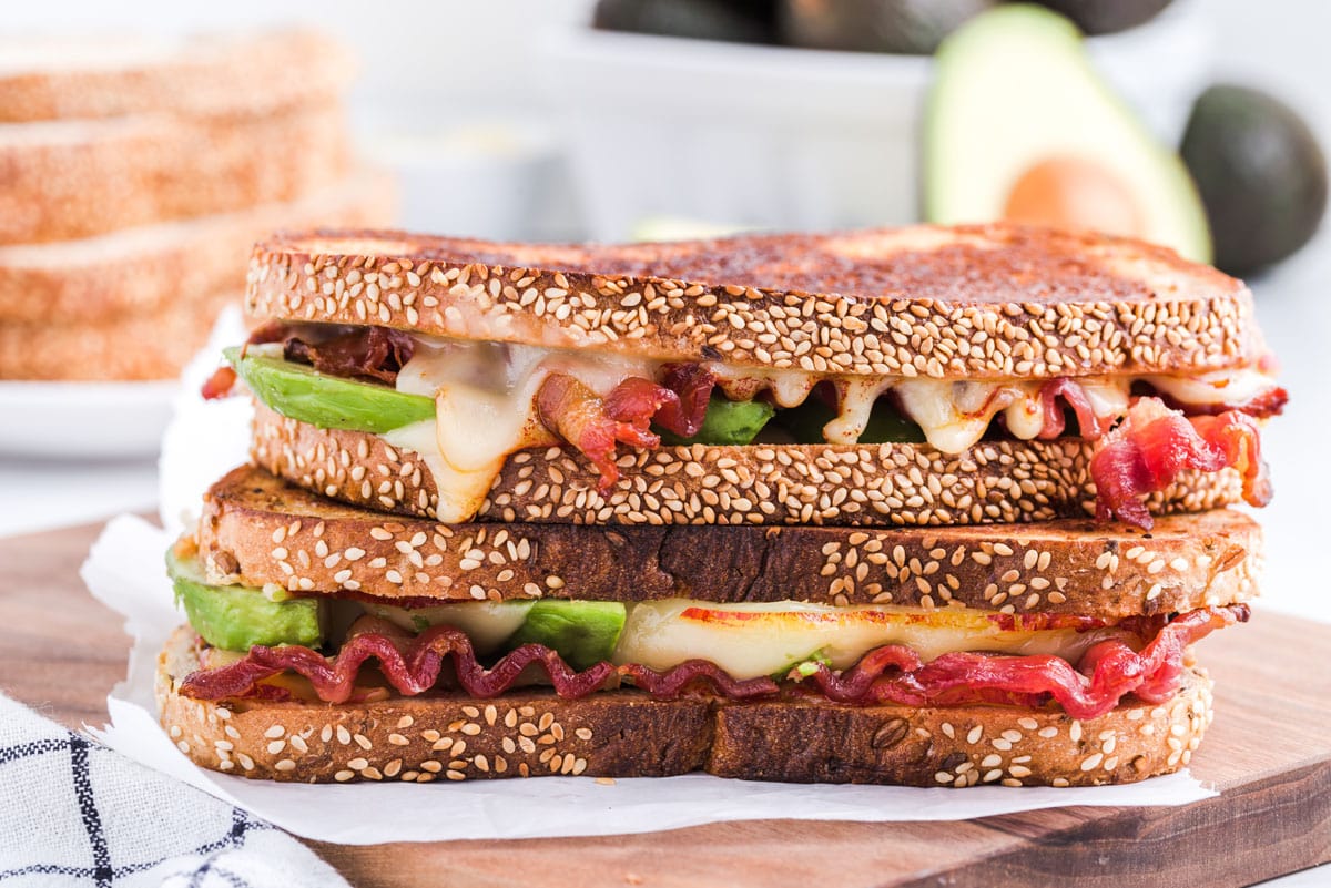 bacon avocado sandwich