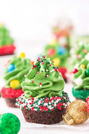 Christmas Tree Brownie Cups - Princess Pinky Girl