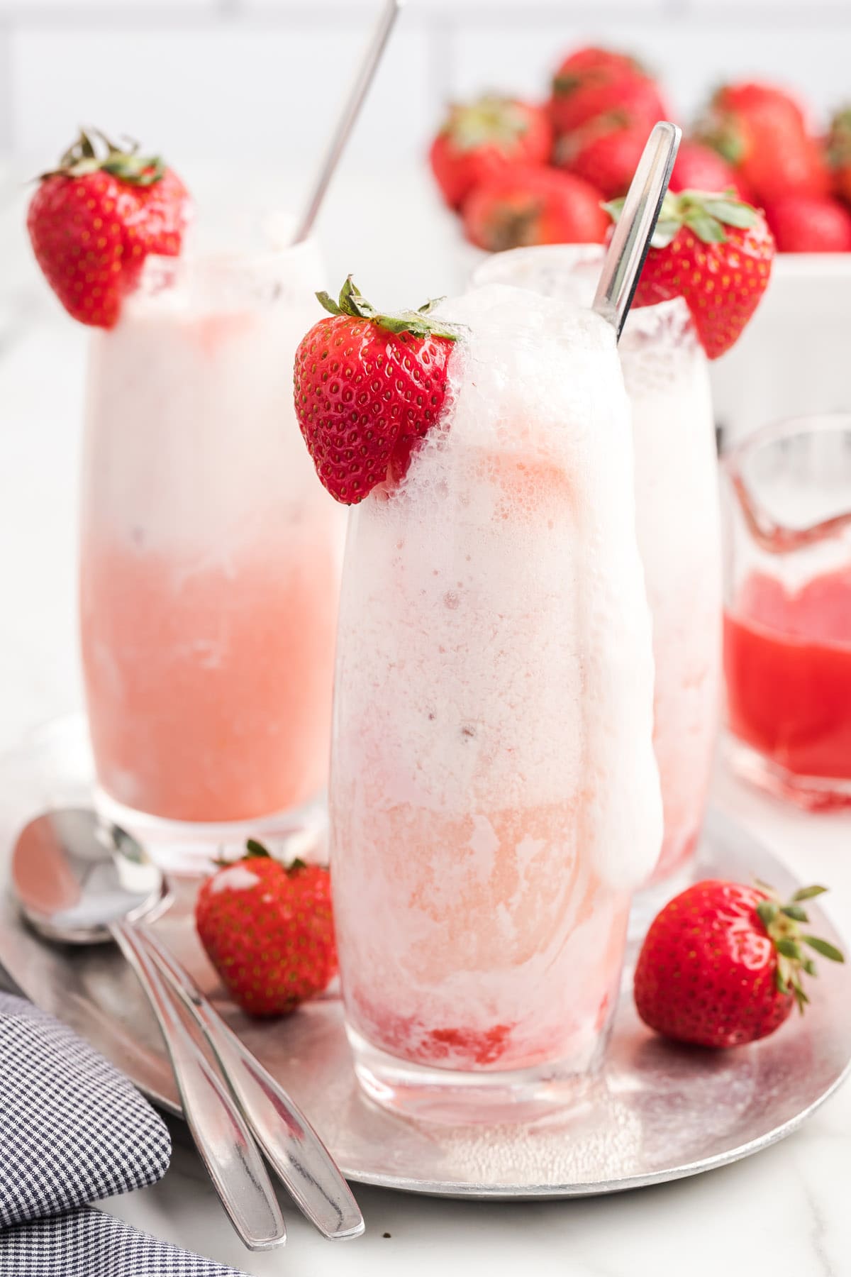 strawberry champagne floats in glass