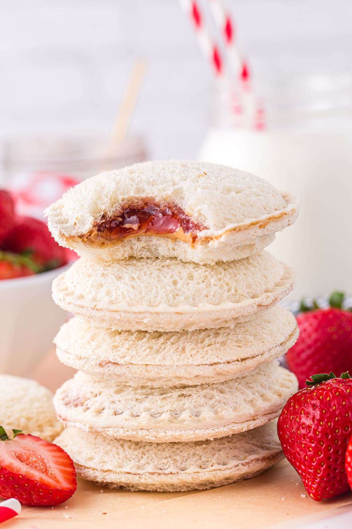 How to Make Homemade Uncrustables (Plus, 4 Tips!)