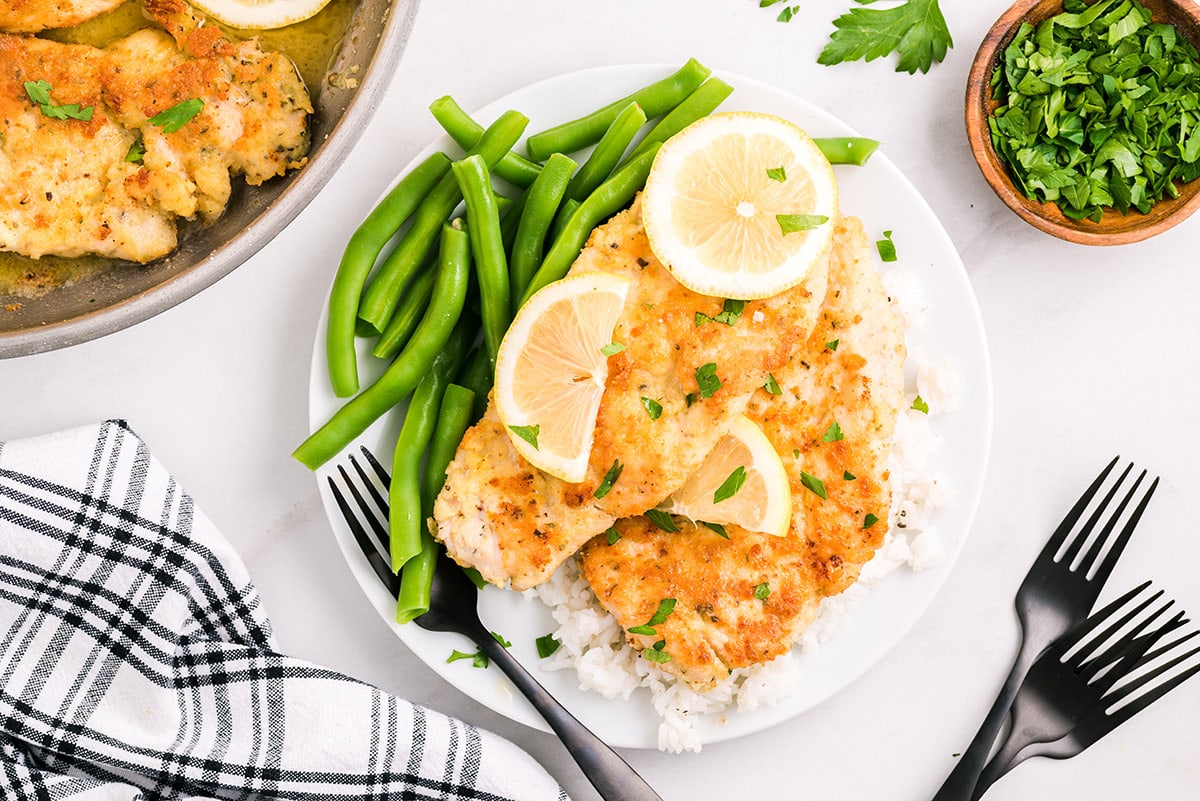 lemon chicken served with green beans