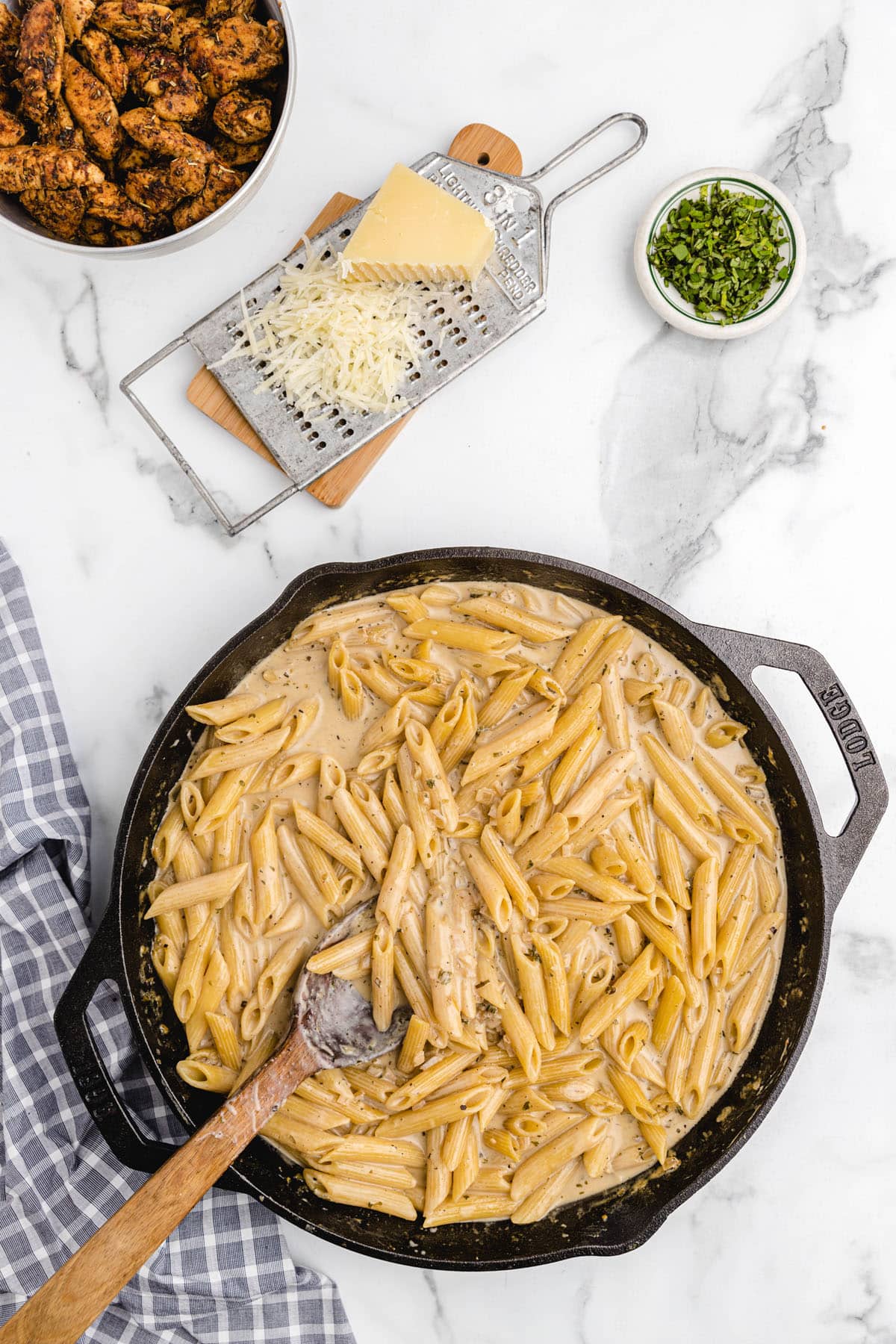 add pasta into the skillet
