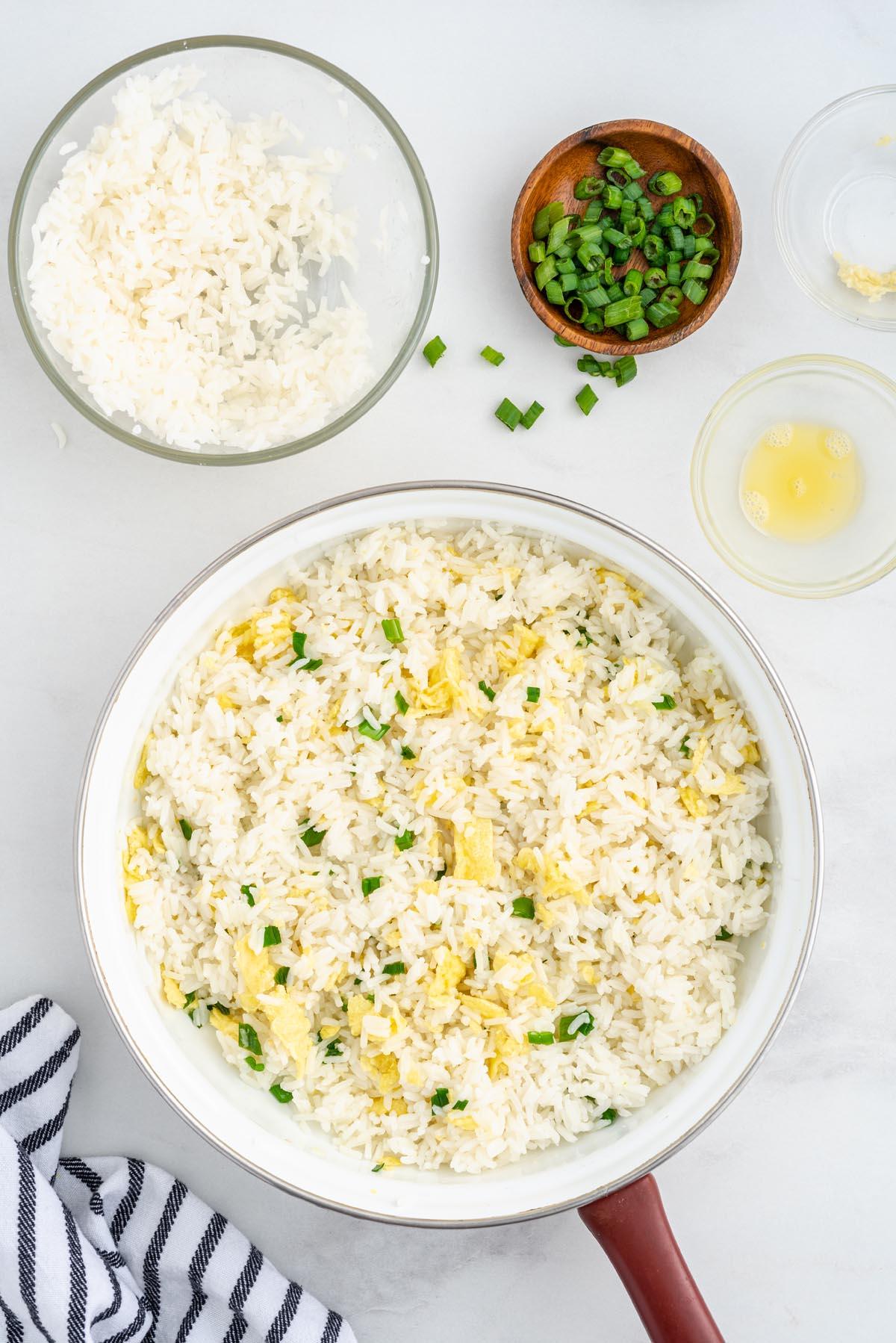 mix rice and scramble egg