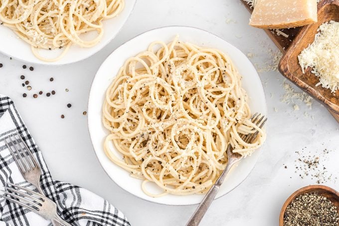 Cacio e Pepe (4-Ingredients) - Princess Pinky Girl