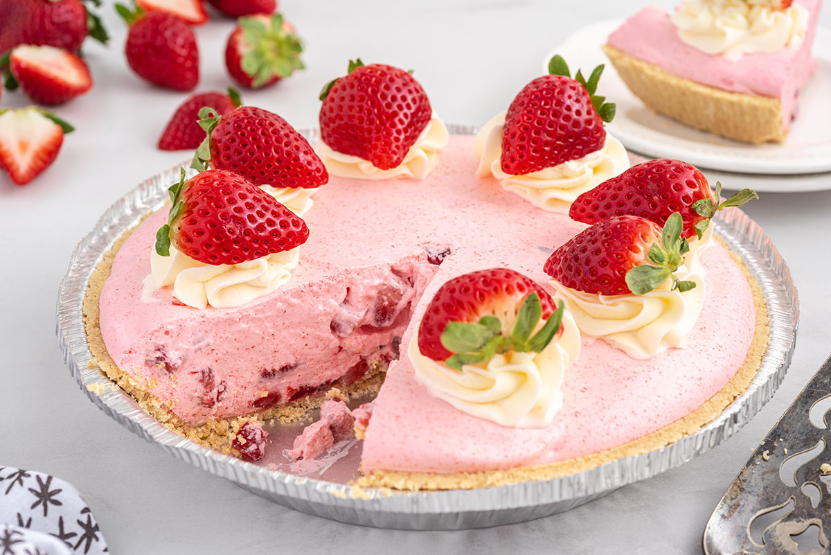 strawberry cool whip pie