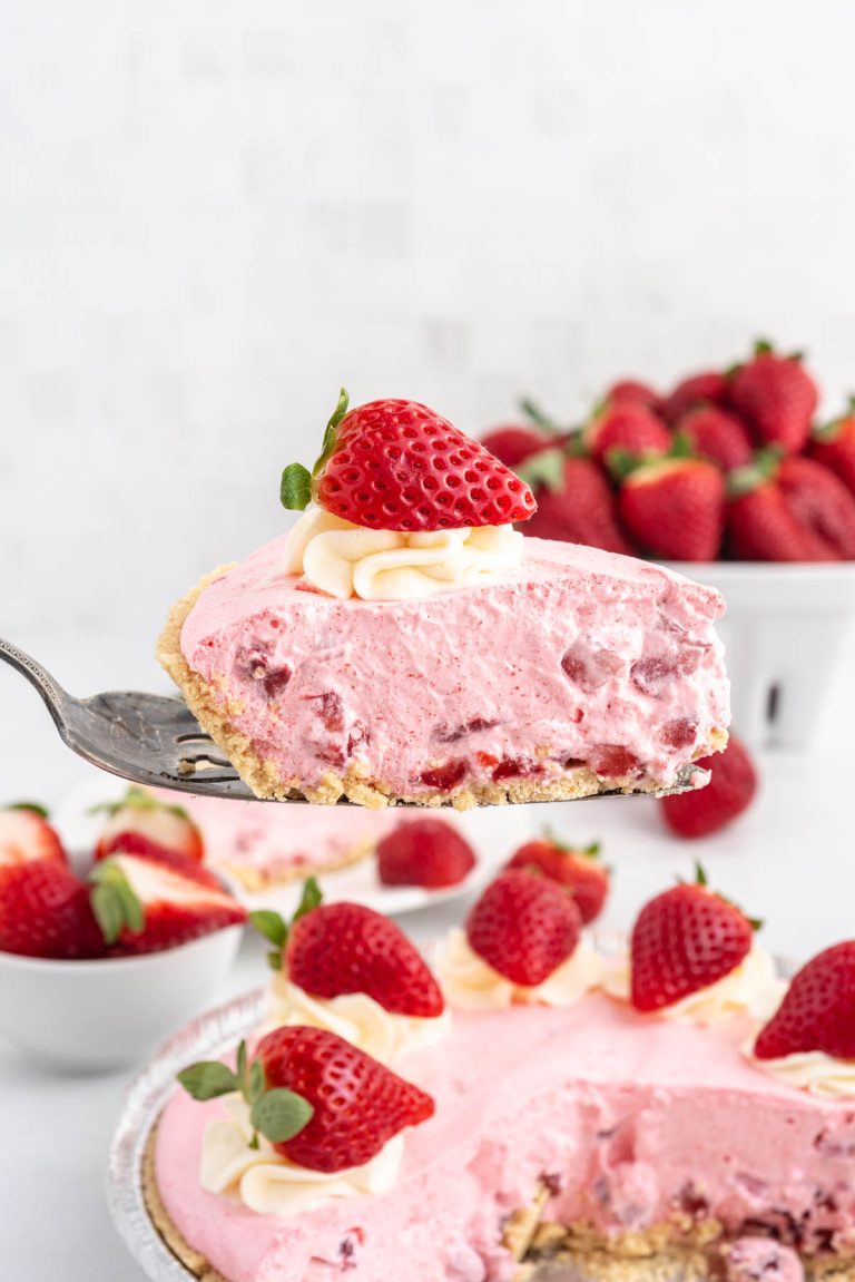 Strawberry Cool Whip Pie - Princess Pinky Girl