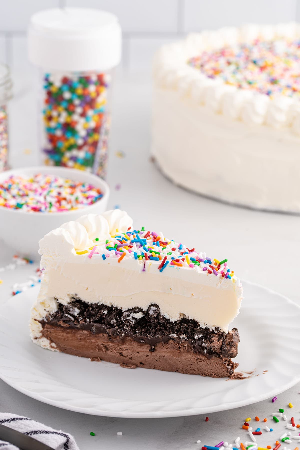 Vanilla Ice Cream Cake Recipe: How to Make It