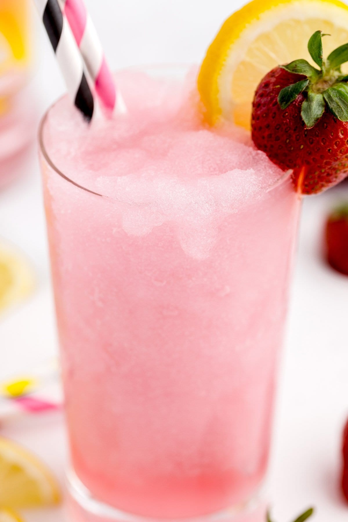 Vodka Strawberry Lemonade in a glass