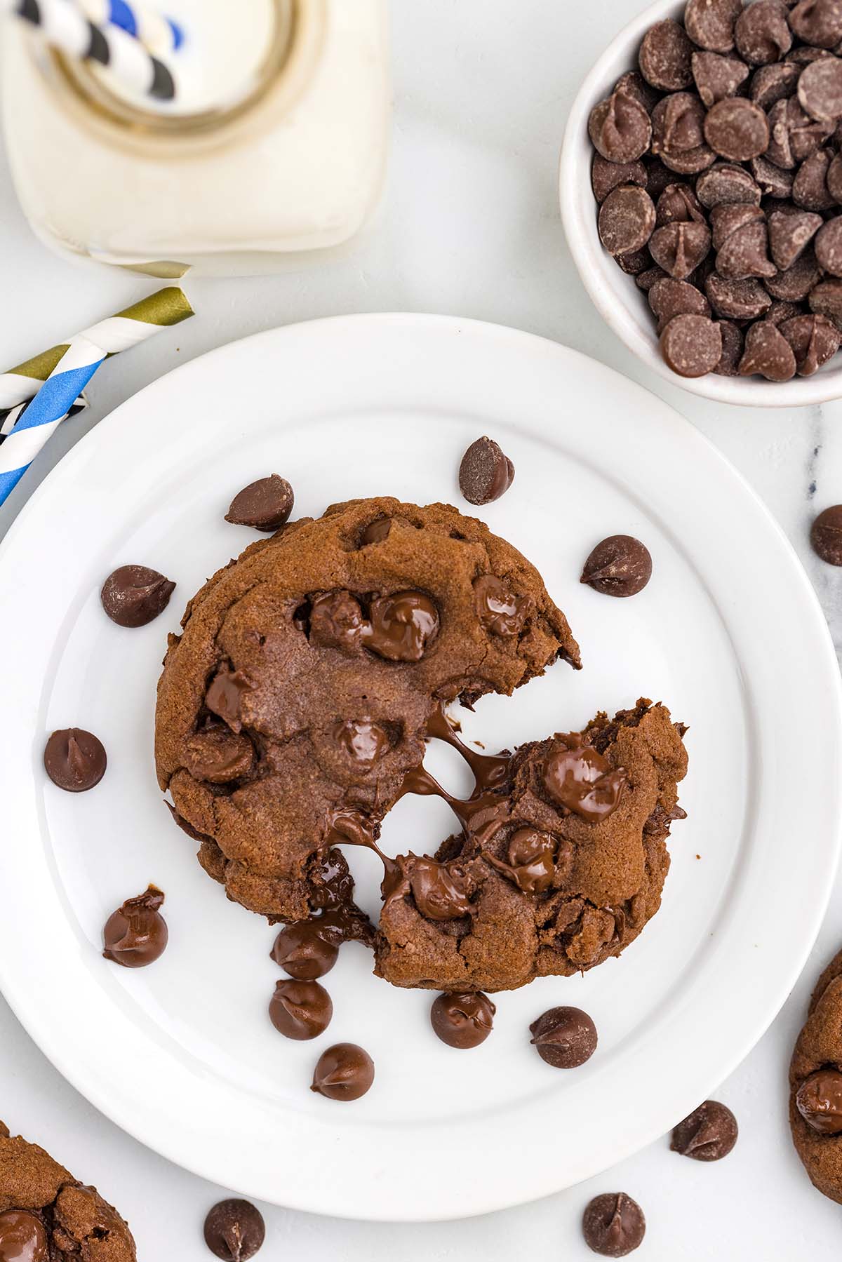 cut in half chocolate pudding cookies