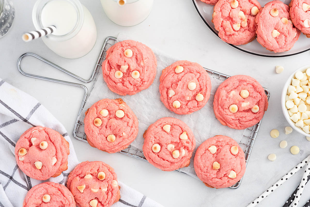 strawberry pudding cookies