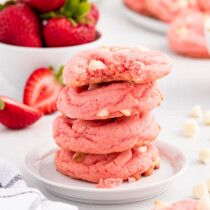 strawberry pudding cookies featured image
