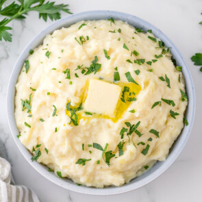 Instant Pot Cheesy Mashed Potatoes featured image
