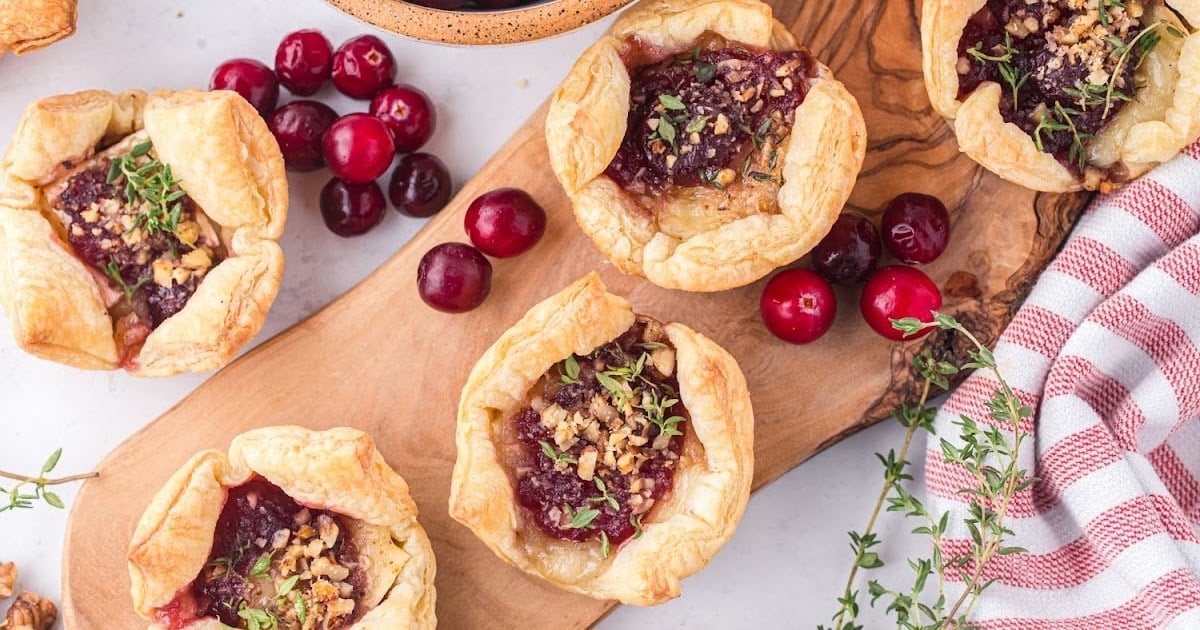Cranberry Brie Bites