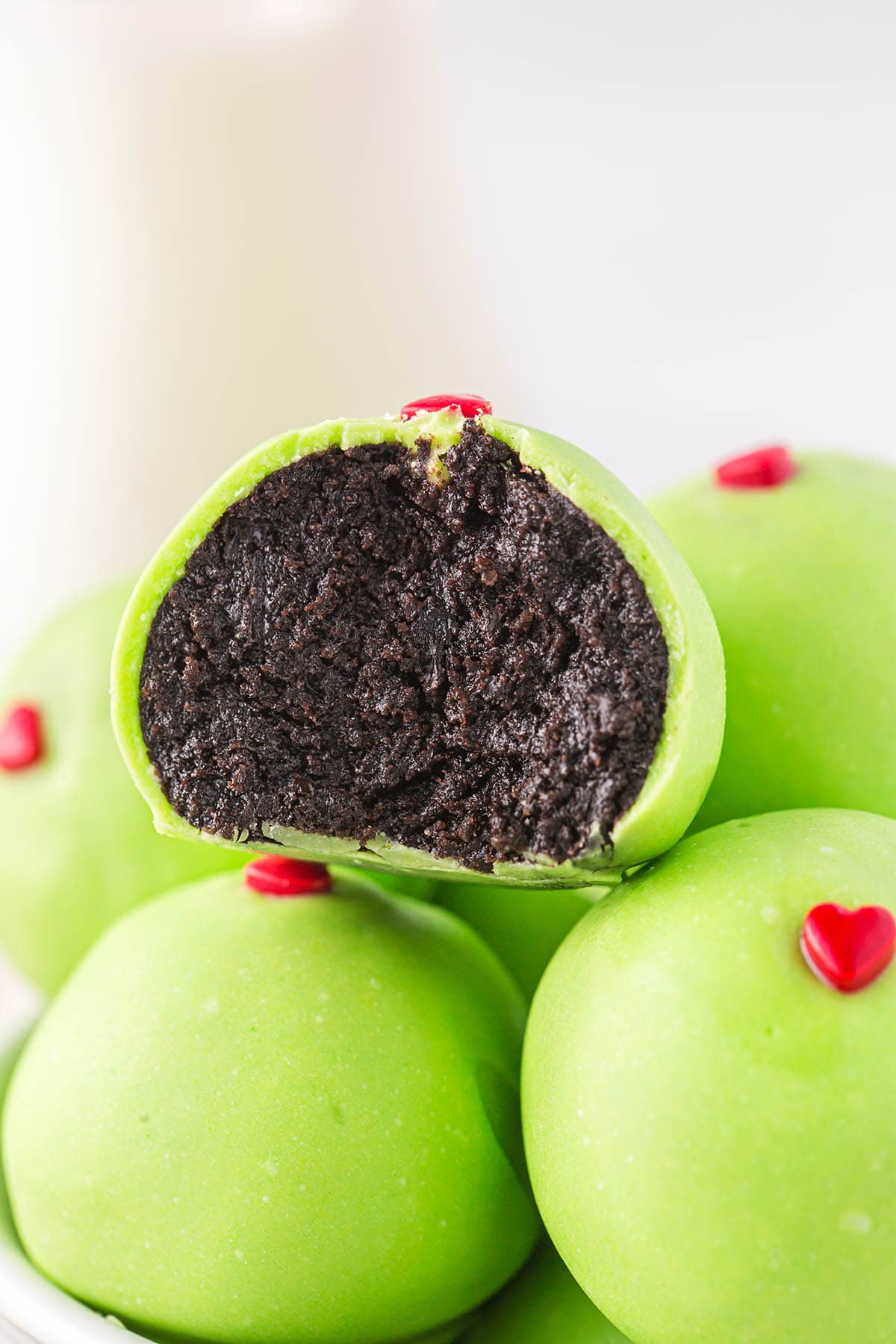Grinch Truffles bites with Oreo filling