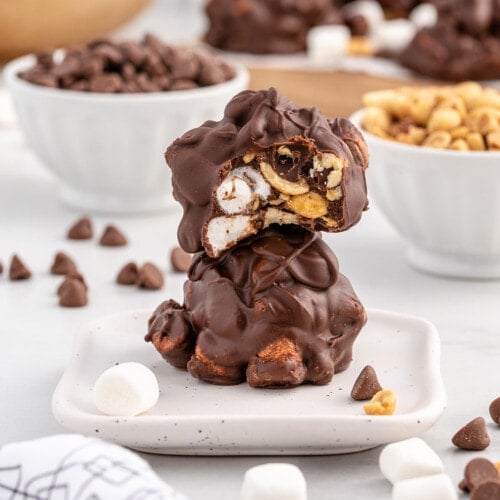 Chocolate-Marshmallow-Peanut Clusters