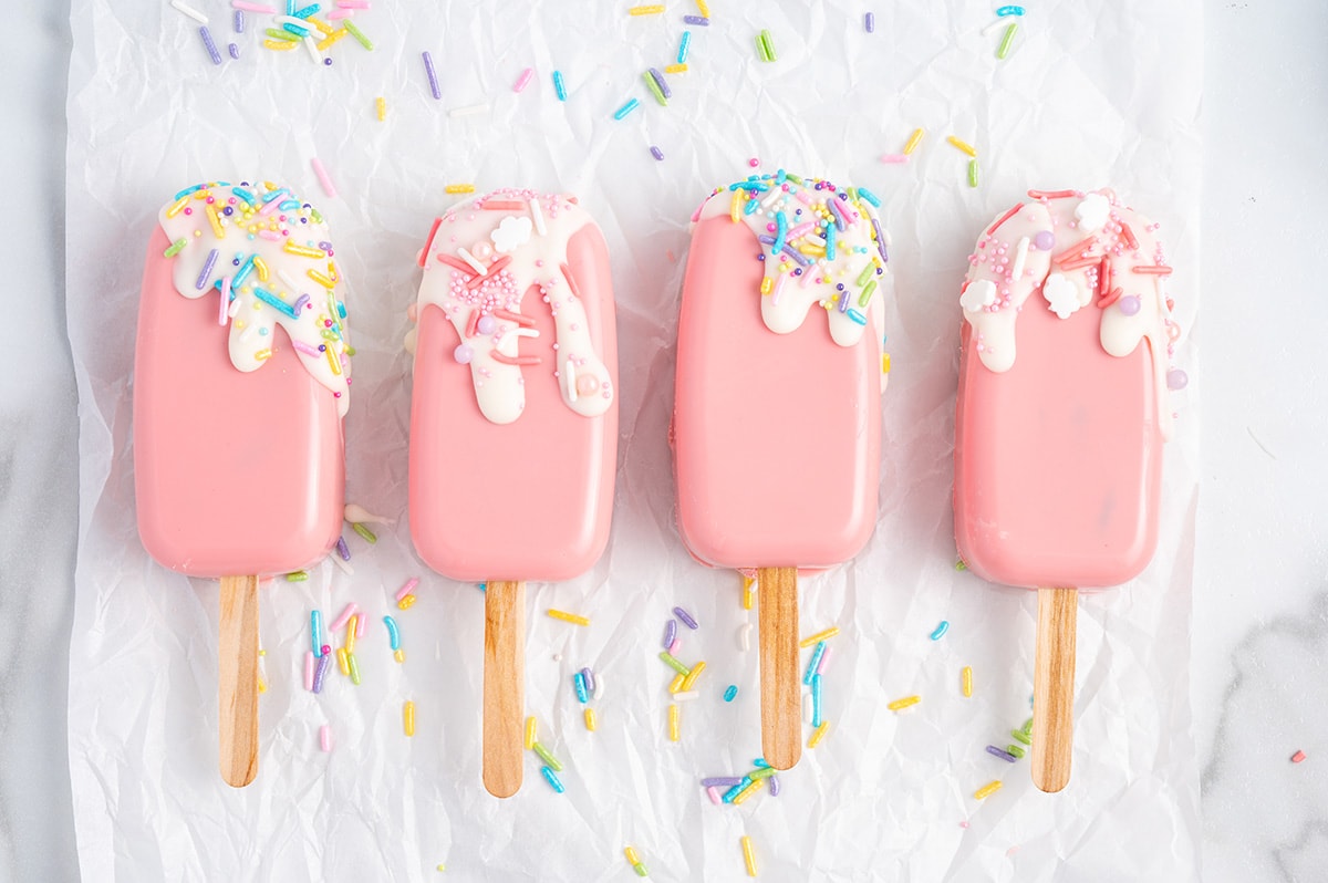 cakesicles lined up