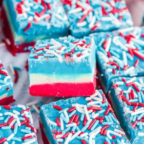 4th of july fudge featured image