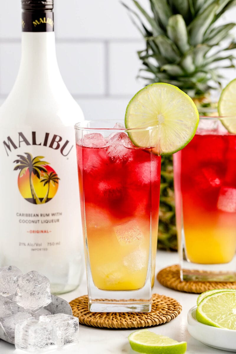 Malibu Bay Breeze (Easy Cocktail Recipe!) - Princess Pinky Girl