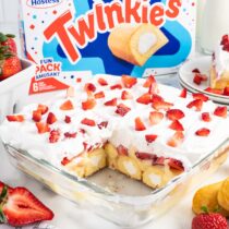 twinkie cake featured image