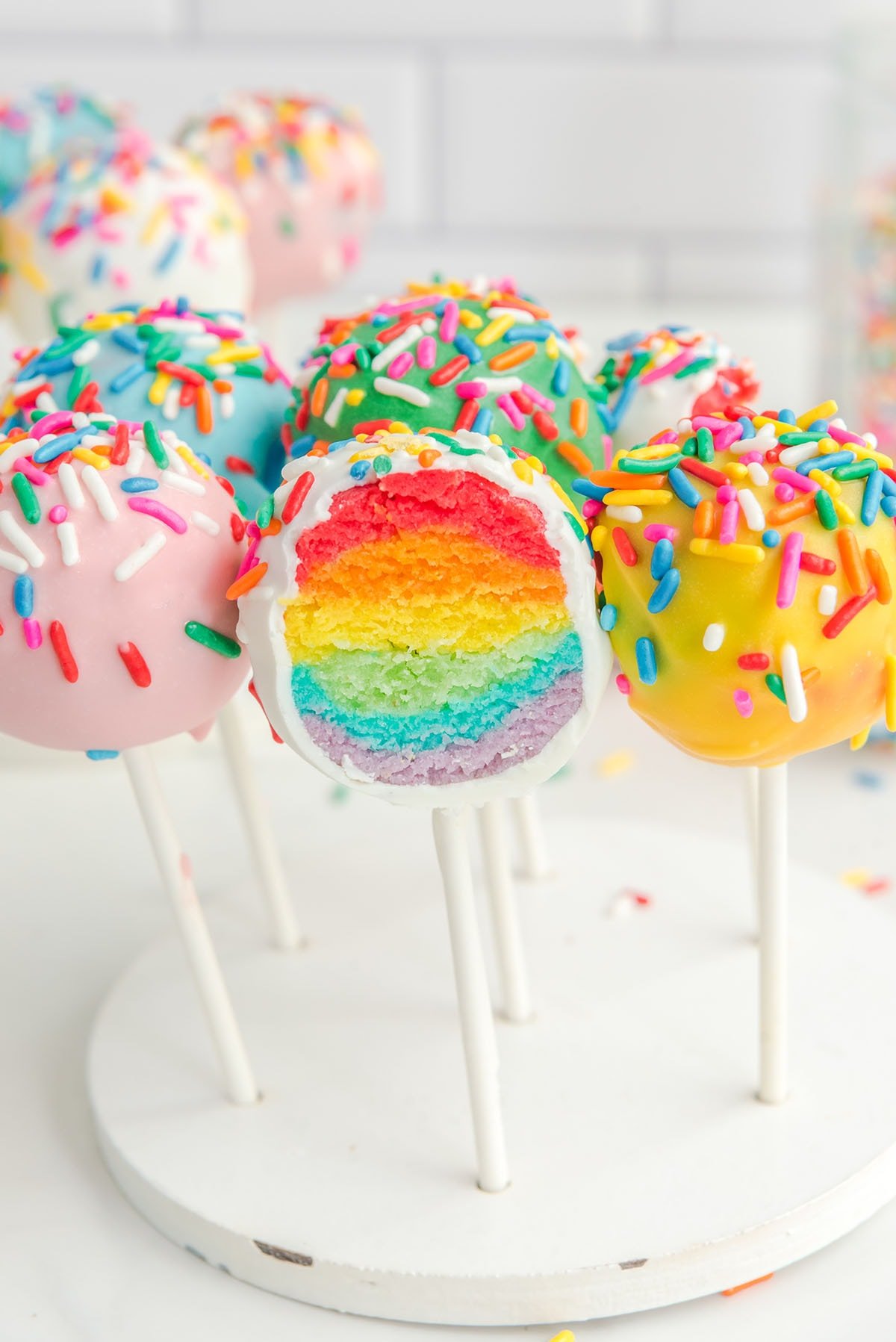 Rainbow Cake Pops hero image