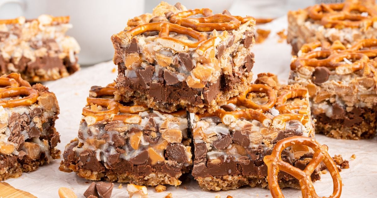 Caramel Pretzel Peanut Butter M&M Bars