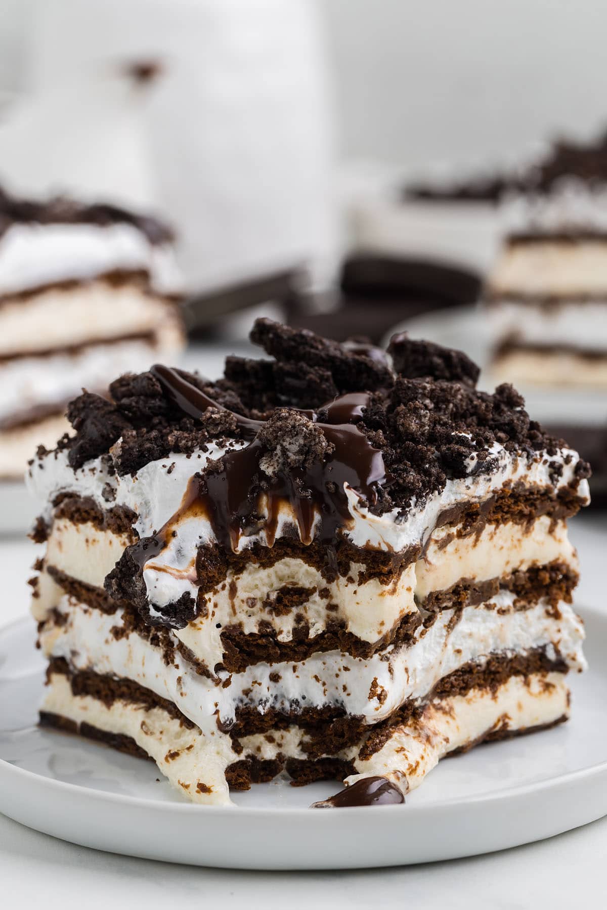 easy ice cream sandwich cake with crushed oreos. 