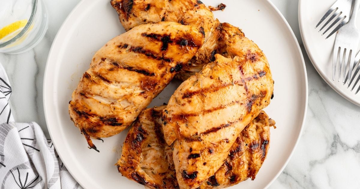 Juicy & Easy Grilled Chicken Breast
