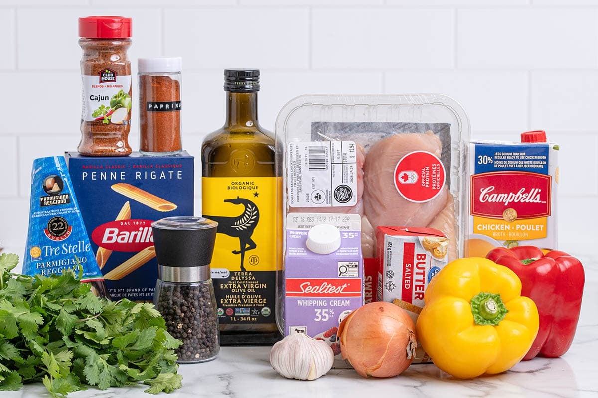 cajun chicken pasta ingredients.