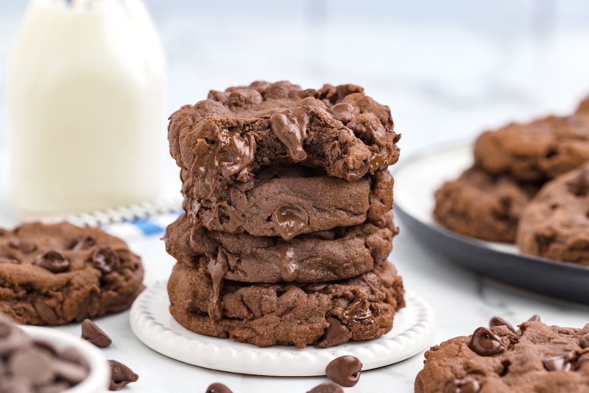 chocolate pudding cookies stacked.