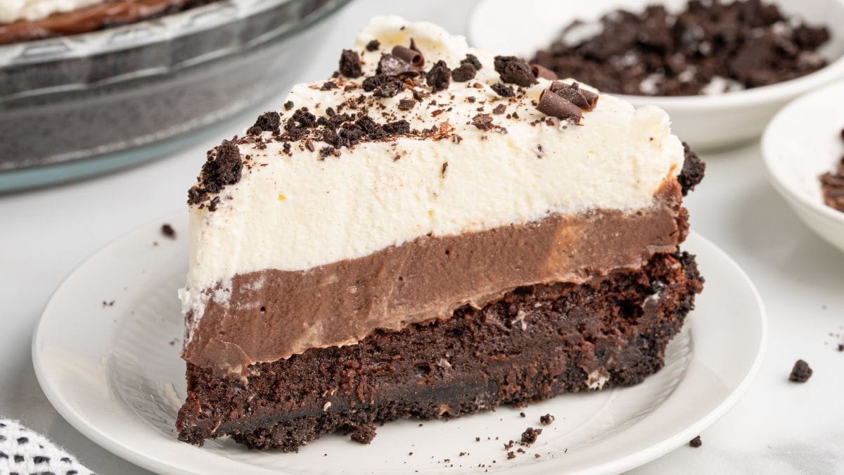 Mississippi Mud Pie Recipe (4 Fudgy Layers) - Princess Pinky Girl
